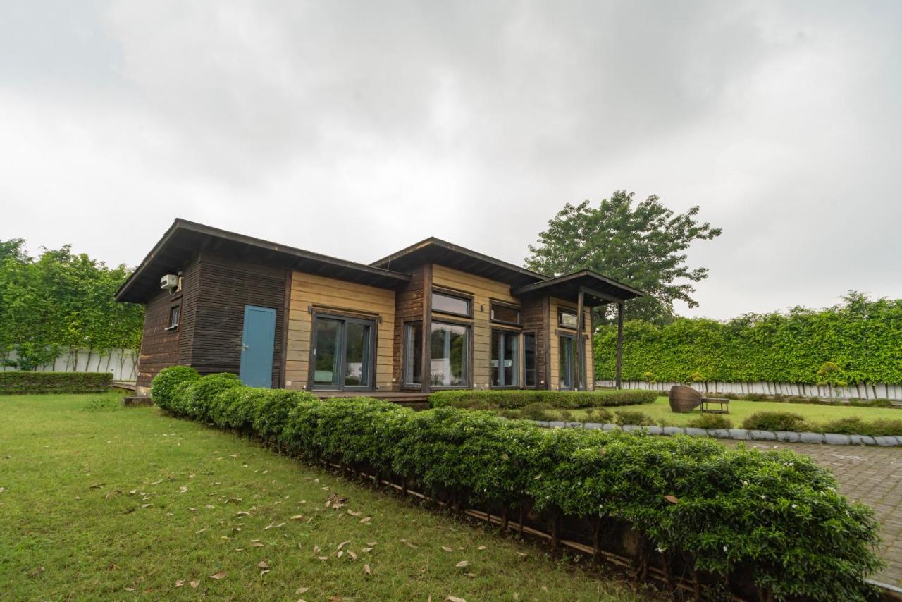 Saffronstays Paradise Pines, Dehradun - Cliff Villa With Valley & Forest Views Eksteriør billede